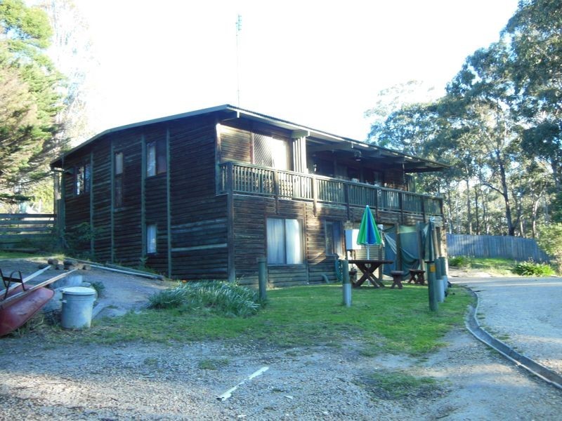 26 & 26a Secomb Close, Lakes Entrance VIC 3909