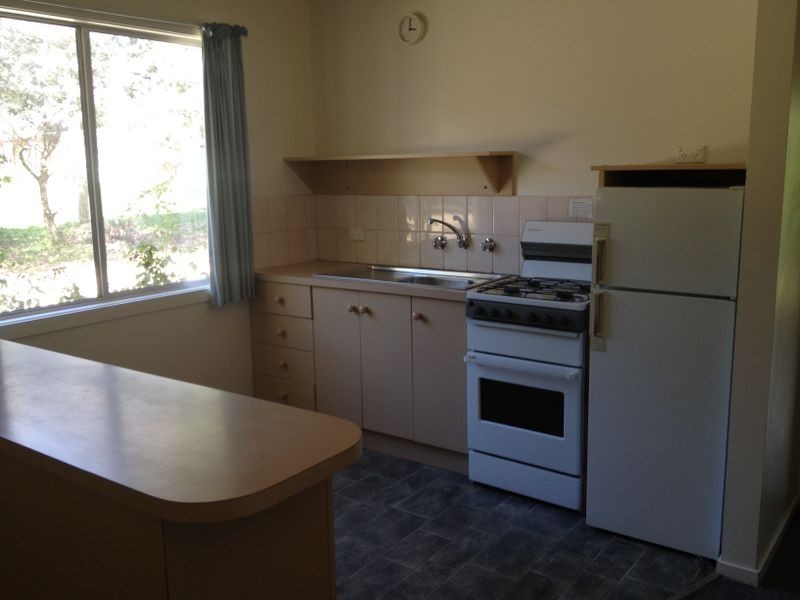 10/64 Robertsons Road, Kalimna VIC 3909