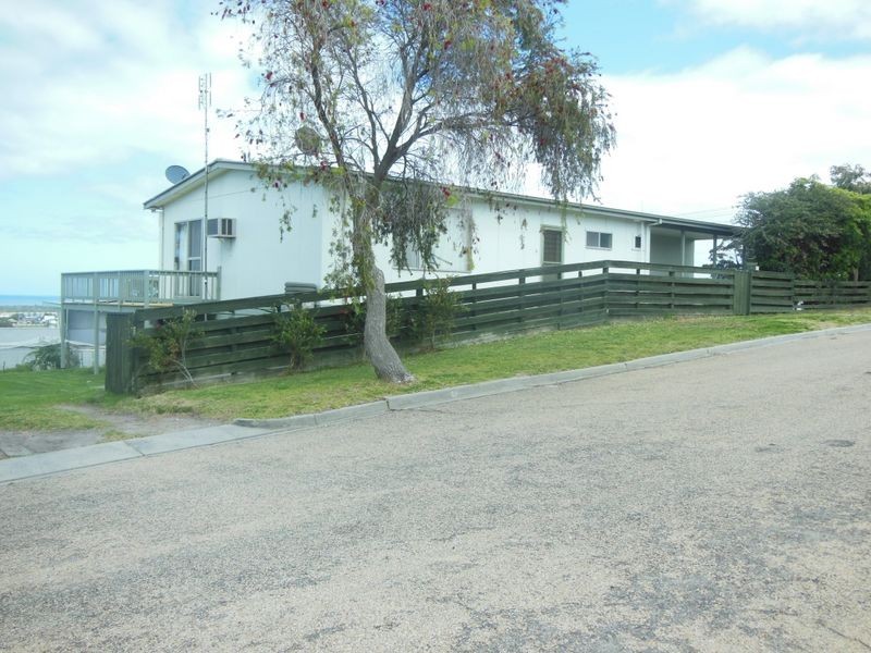 14 Grandview Road, Lakes Entrance VIC 3909