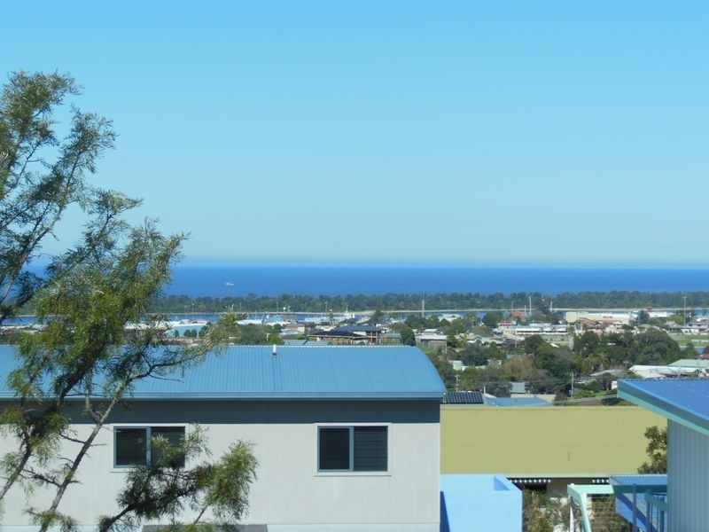 14 Grandview Road, Lakes Entrance VIC 3909