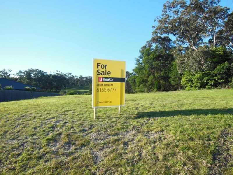 78 Country Club Drive, Lakes Entrance VIC 3909