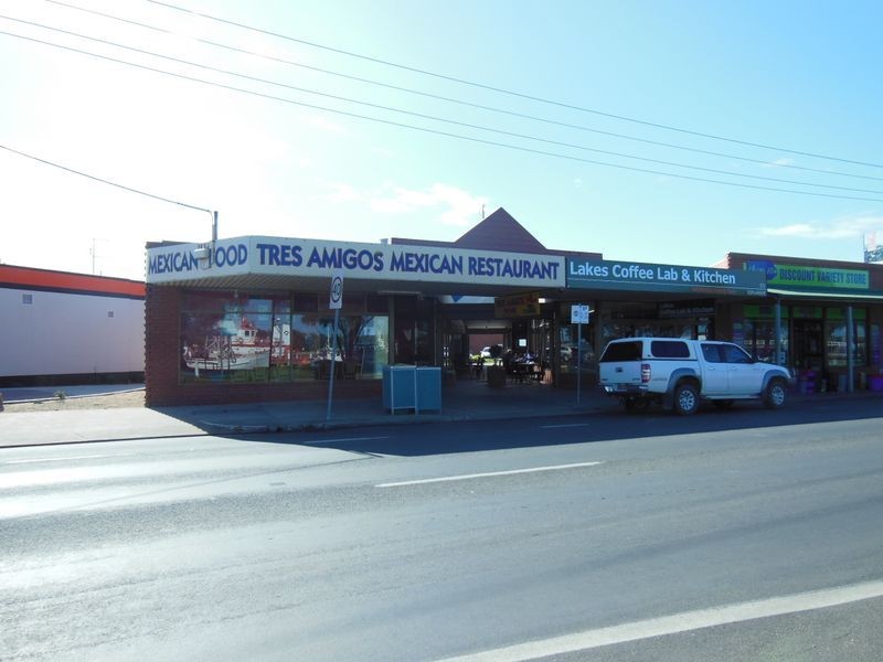 521 Esplanade, Lakes Entrance VIC 3909