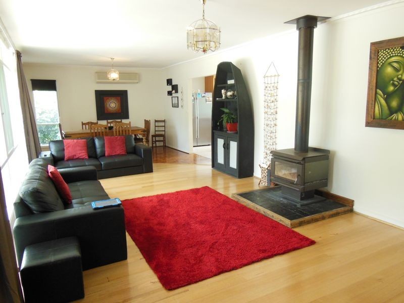 23 Lookout Road, Kalimna VIC 3909