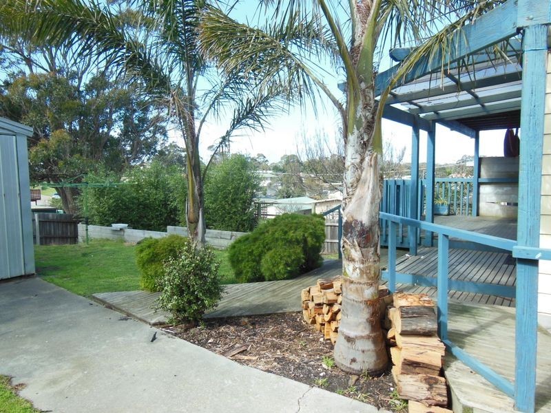 54 McCullough Street, Lakes Entrance VIC 3909
