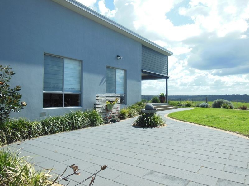 13 Bream Road, Lake Tyers Beach VIC 3909