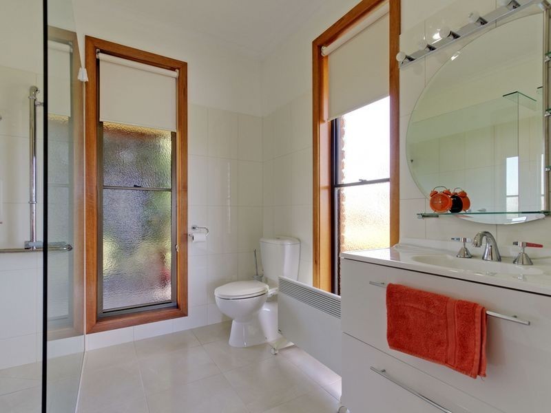 14 Periwinkle Drive, Lakes Entrance VIC 3909