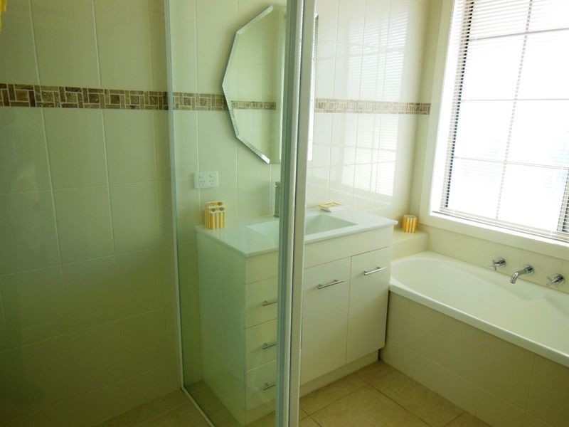 4/5 Orme Street, Lakes Entrance VIC 3909