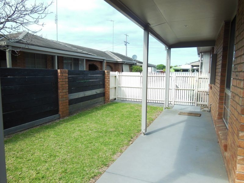 4/5 Orme Street, Lakes Entrance VIC 3909