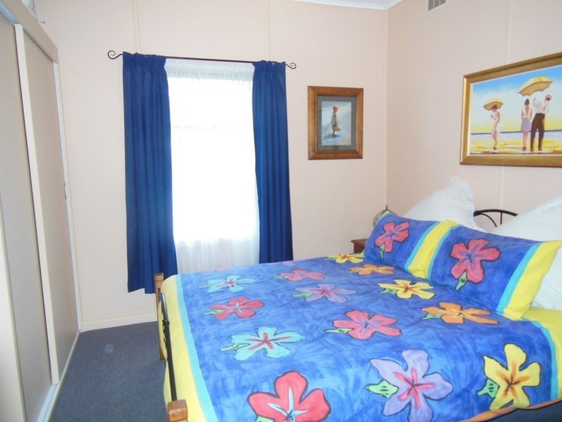 44 Don Road, Lakes Entrance VIC 3909