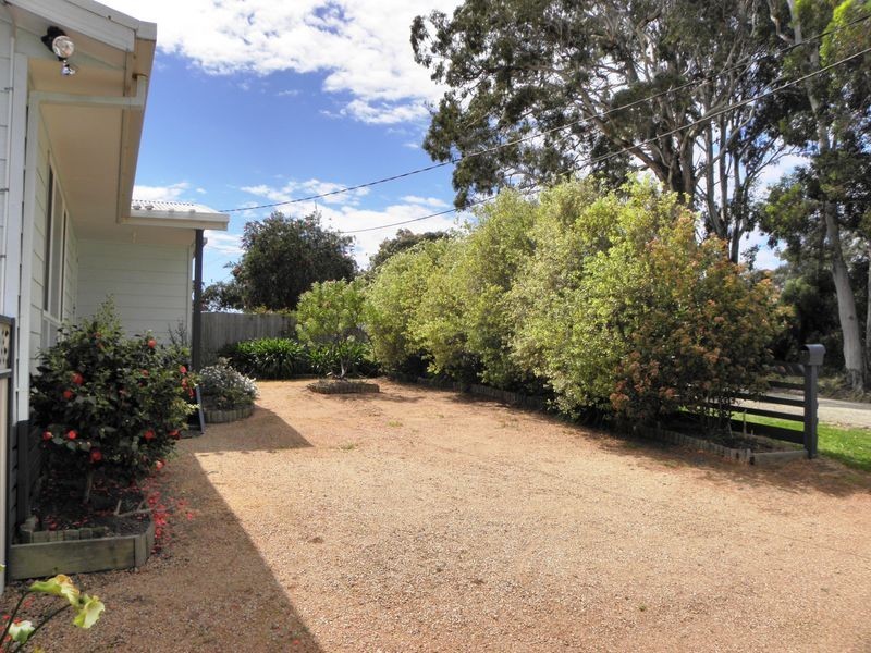 177 Princes Highway, Lakes Entrance VIC 3909