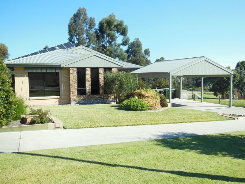 28 Redenbach Court, Swan Reach VIC 3903