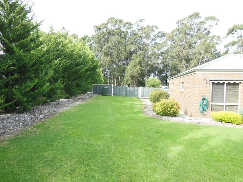 121 Ostlers Road, Lakes Entrance VIC 3909