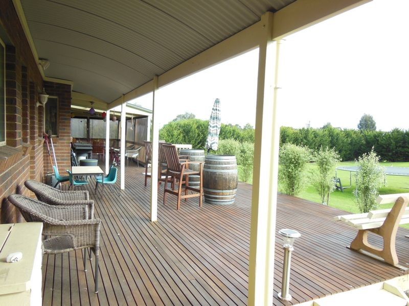 121 Ostlers Road, Lakes Entrance VIC 3909