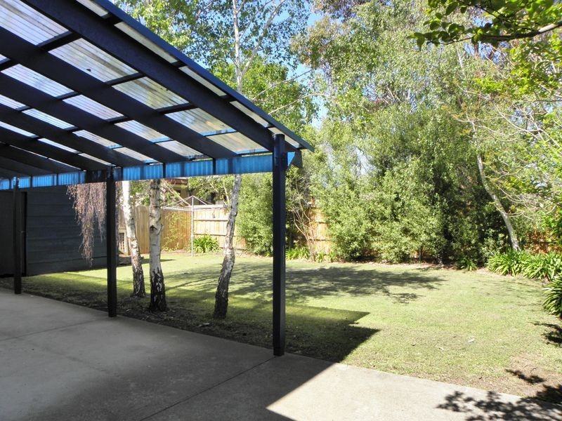 22 Palmers Road, Lakes Entrance VIC 3909