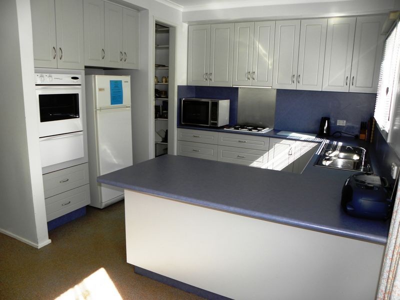 22 Palmers Road, Lakes Entrance VIC 3909