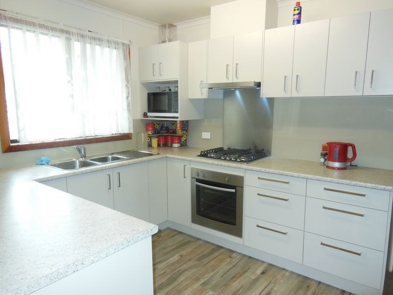 46 McCullough Street, Lakes Entrance VIC 3909