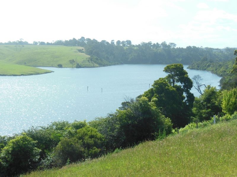 4 Bass Close, Lakes Entrance VIC 3909