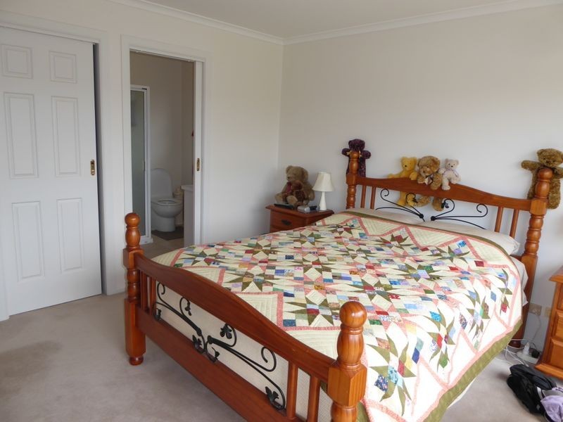 39 Stirling Drive, Lakes Entrance VIC 3909