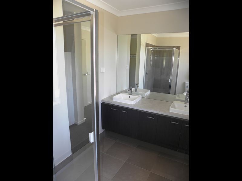 4 Luke Court, Lakes Entrance VIC 3909