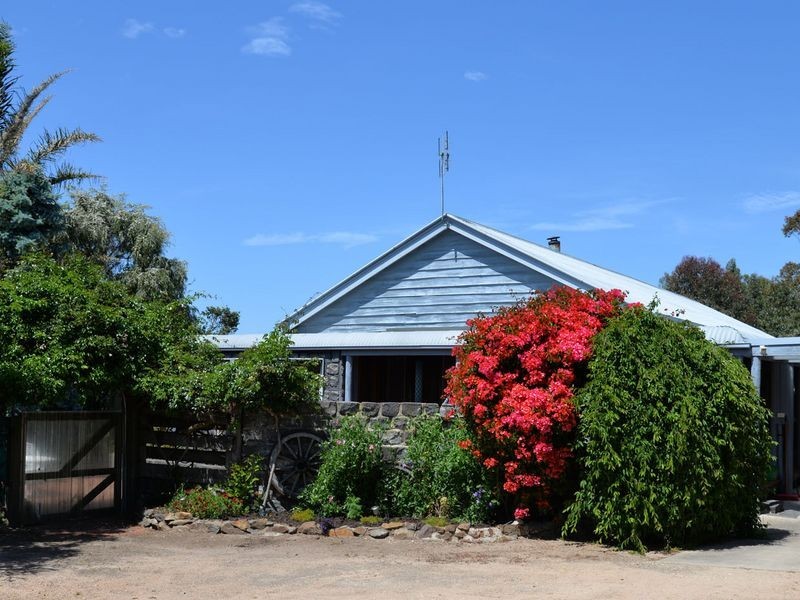 80 Lake Bunga Beach Road, Lakes Entrance VIC 3909