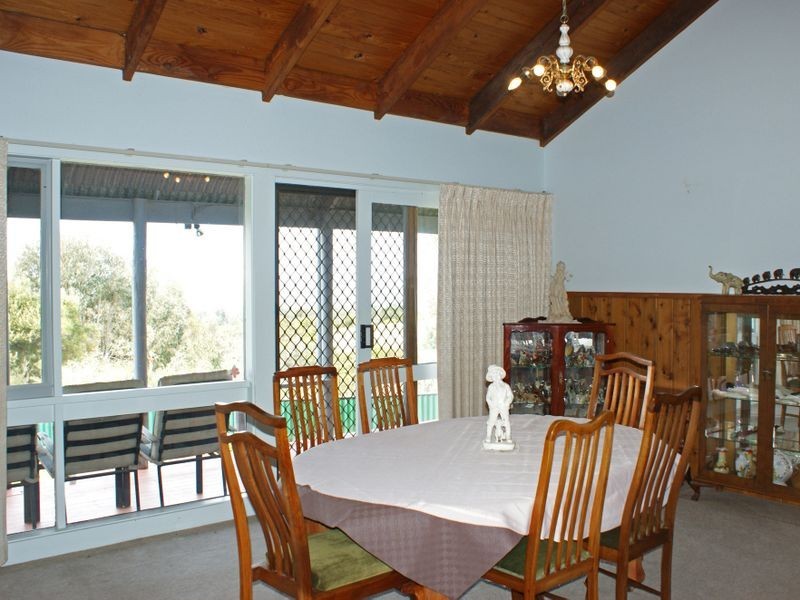 80 Lake Bunga Beach Road, Lakes Entrance VIC 3909
