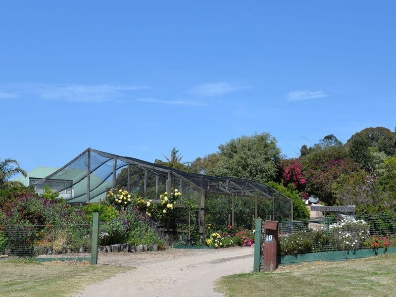 80 Lake Bunga Beach Road, Lakes Entrance VIC 3909