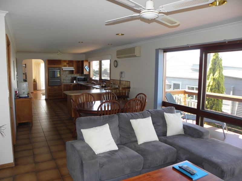 135 Myer Street, Lakes Entrance VIC 3909