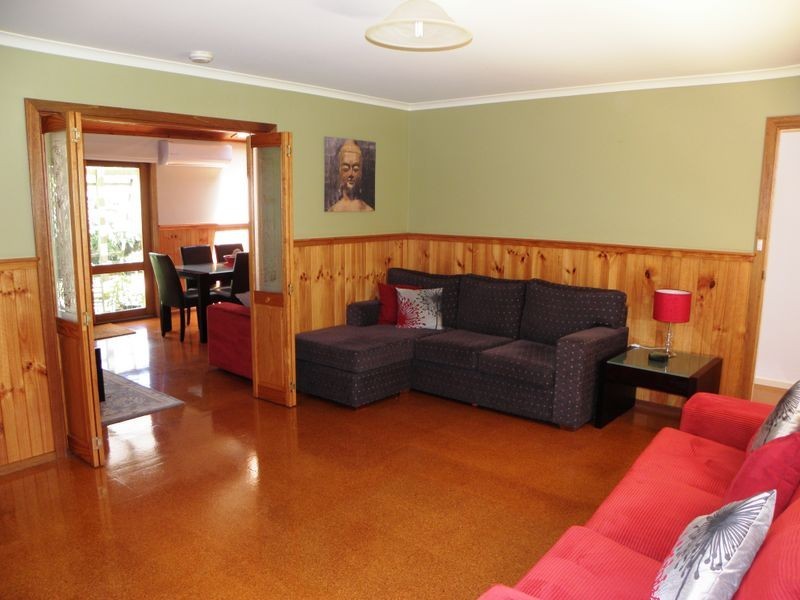 12 Cunninghame Street, Lakes Entrance VIC 3909