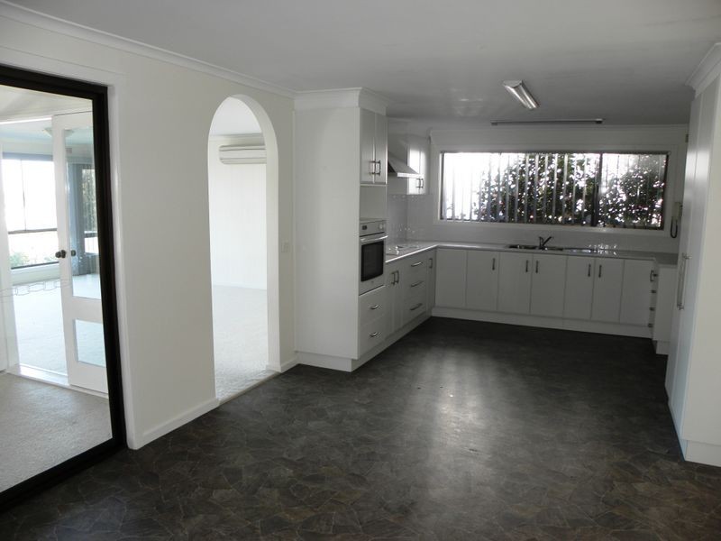 25 O’Neills Road, Lakes Entrance VIC 3909