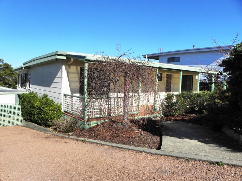 25 O’Neills Road, Lakes Entrance VIC 3909