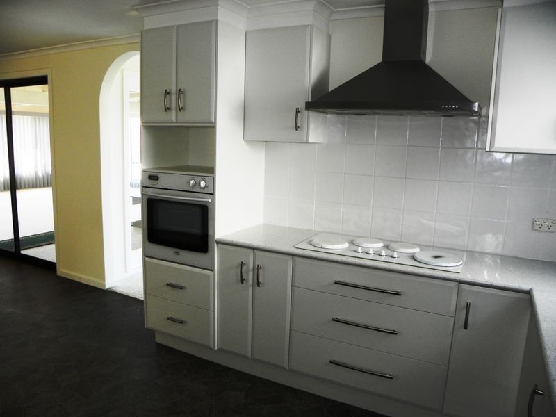 25 O’Neills Road, Lakes Entrance VIC 3909