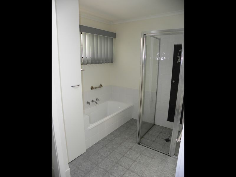 25 O’Neills Road, Lakes Entrance VIC 3909