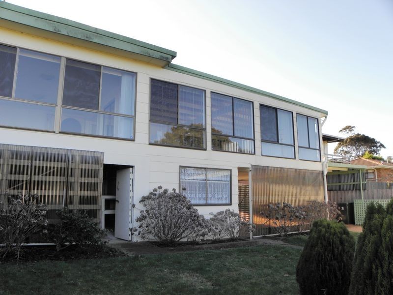 25 O’Neills Road, Lakes Entrance VIC 3909