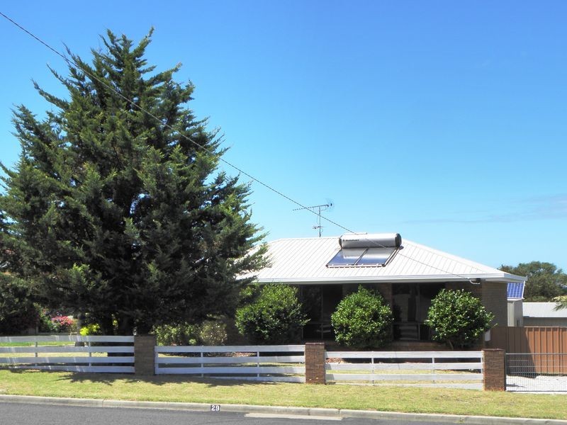 29 Lakeview Drive, Lakes Entrance VIC 3909