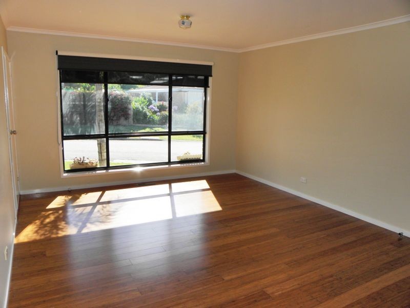 29 Lakeview Drive, Lakes Entrance VIC 3909