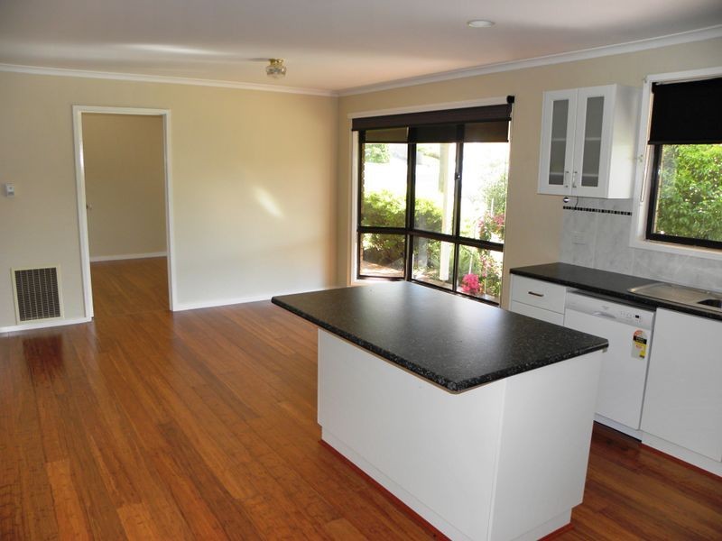 29 Lakeview Drive, Lakes Entrance VIC 3909