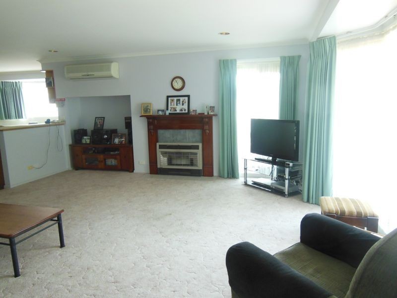 40 Coates Road, Lakes Entrance VIC 3909