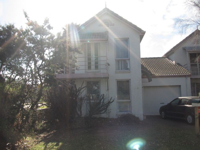 1/27 Roadknight Street, Lakes Entrance VIC 3909