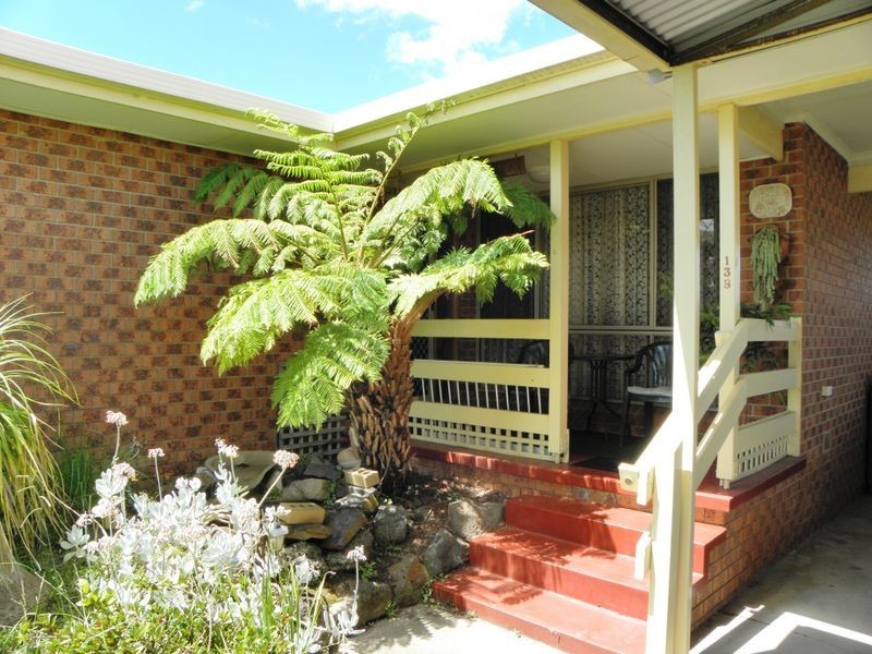 138 Thorpes Lane, Lakes Entrance VIC 3909