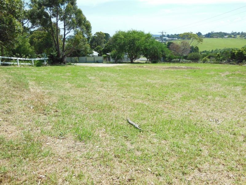 1 Oceanview Parade, Lakes Entrance VIC 3909