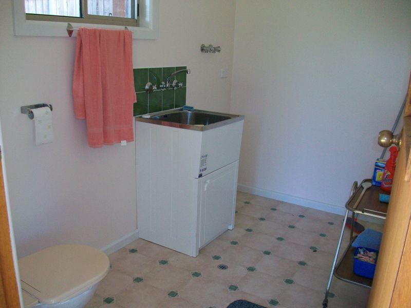 6 View Street, Lakes Entrance VIC 3909