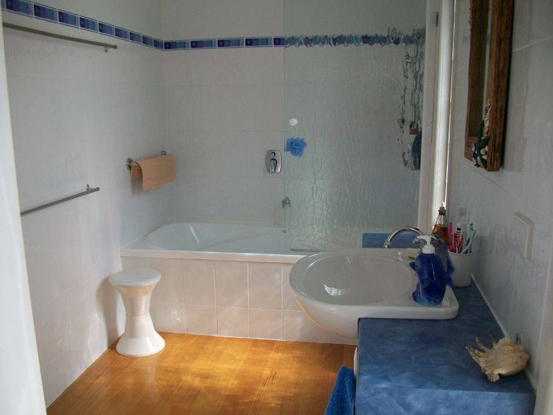 6 View Street, Lakes Entrance VIC 3909