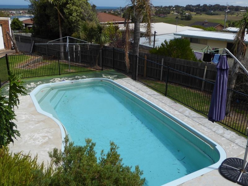 19 Abalone Avenue, Lakes Entrance VIC 3909