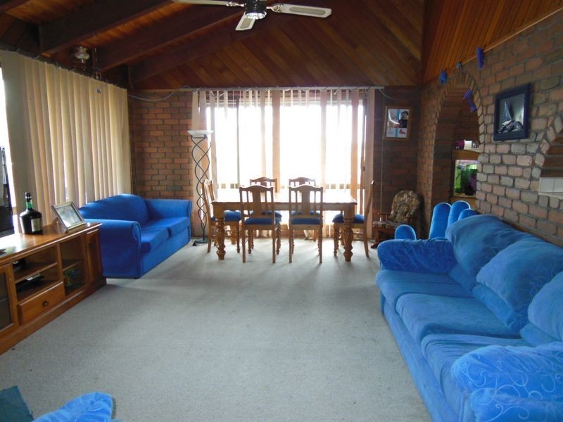 19 Abalone Avenue, Lakes Entrance VIC 3909