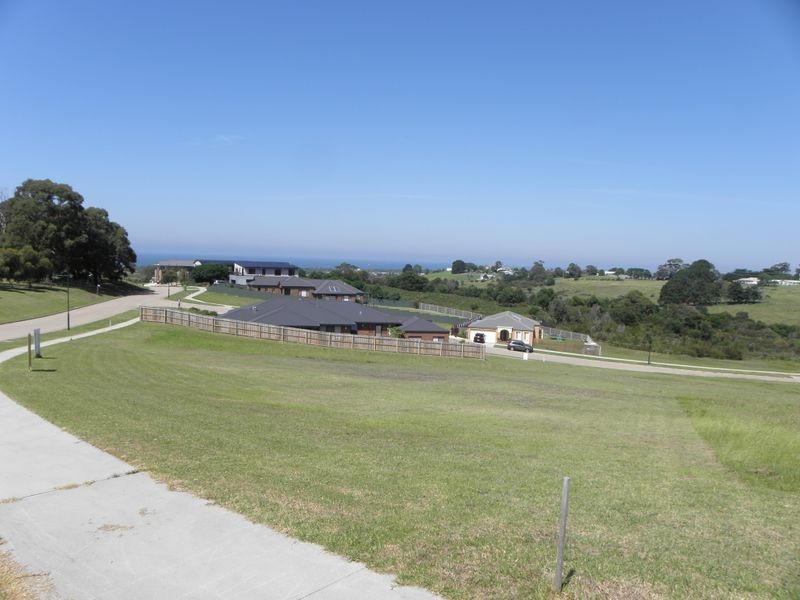 59 Country Club Drive, Lakes Entrance VIC 3909