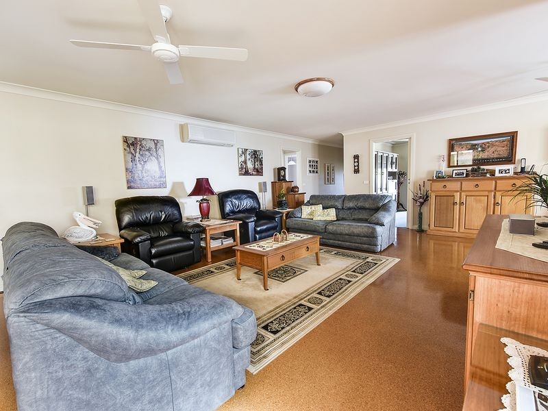 11 The Balcony, Lakes Entrance VIC 3909
