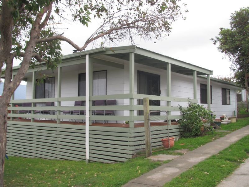 10 Panoramic Drive, Lakes Entrance VIC 3909