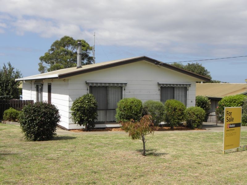 31 Lakeview Drive, Lakes Entrance VIC 3909