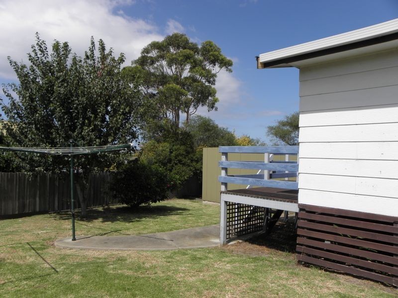 31 Lakeview Drive, Lakes Entrance VIC 3909