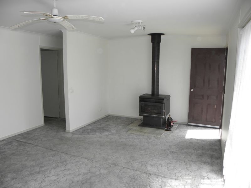 31 Lakeview Drive, Lakes Entrance VIC 3909